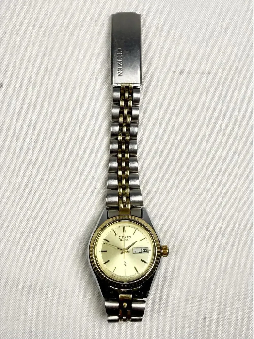 Citizen Quartz Two-Tone Analog Bracelet Wristwatch Women’s Day/Date Dress